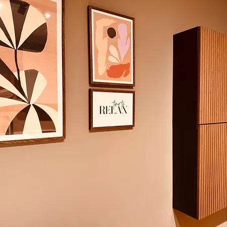 Modernes Design-apartment In Lejlighed *